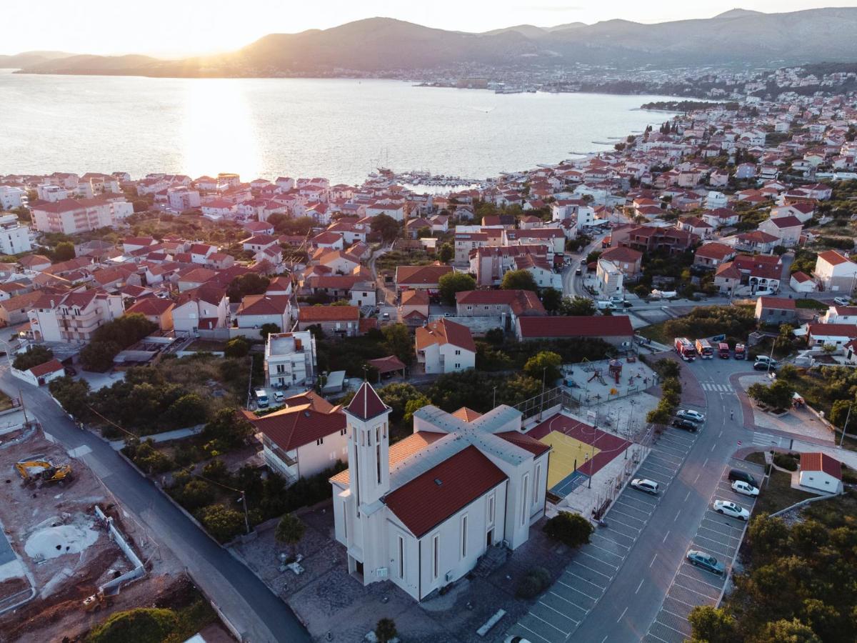 Studio-Appartements Emwey Trogir Exteriér fotografie