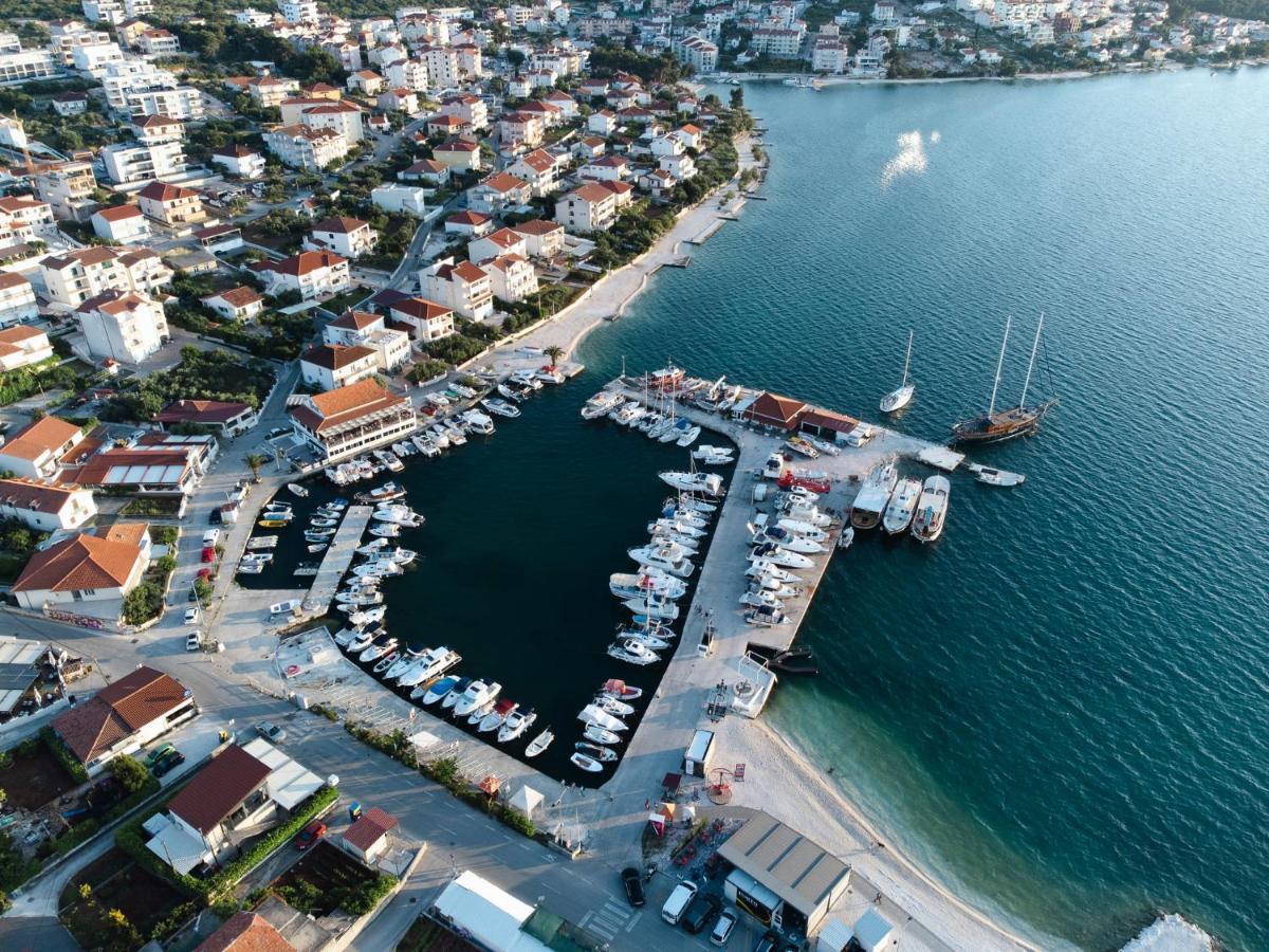 Studio-Appartements Emwey Trogir Exteriér fotografie