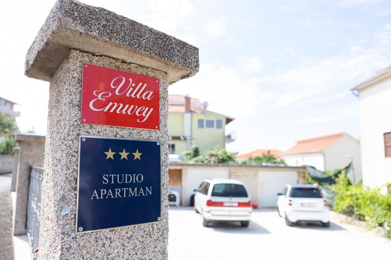 Studio-Appartements Emwey Trogir Exteriér fotografie