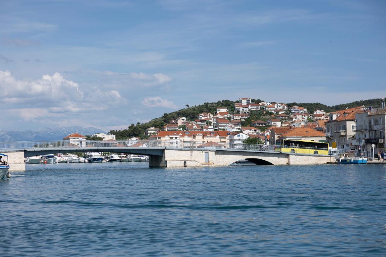 Studio-Appartements Emwey Trogir Exteriér fotografie